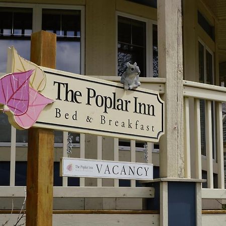 The Poplar Inn Banff Exterior photo